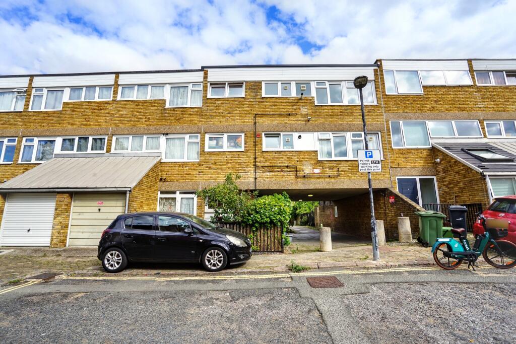 26 Halsmere Road, Camberwell, London SE5 9JQ