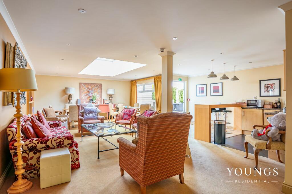 Communal Lounge