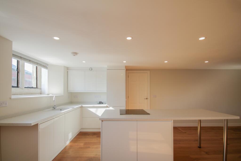 To Book A Viewing Call TPS Lostwithiel on 01208 87