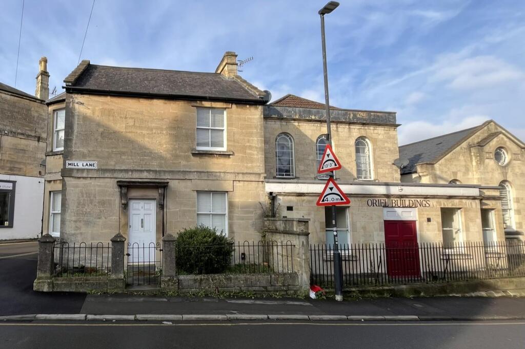 21 Oriel Buildings, Twerton Farm Close, Twerton, B