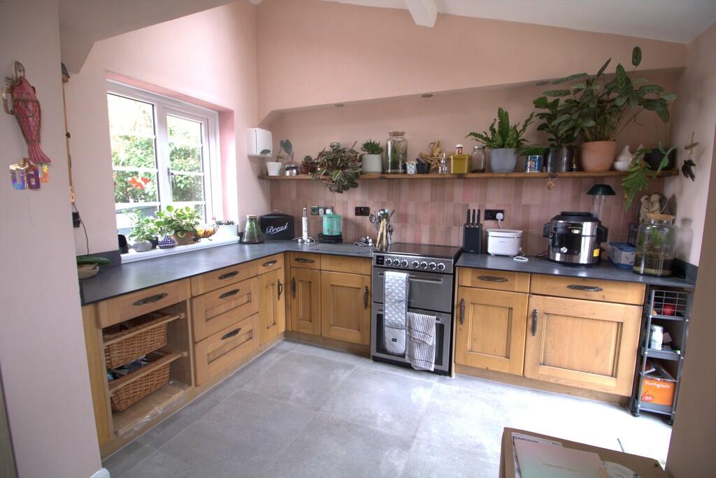 Kitchen 1