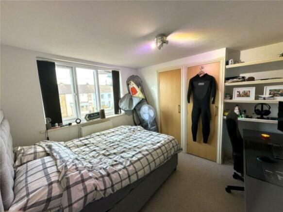 70262_FAP230049_L_IMG_05_0000_max_656x437