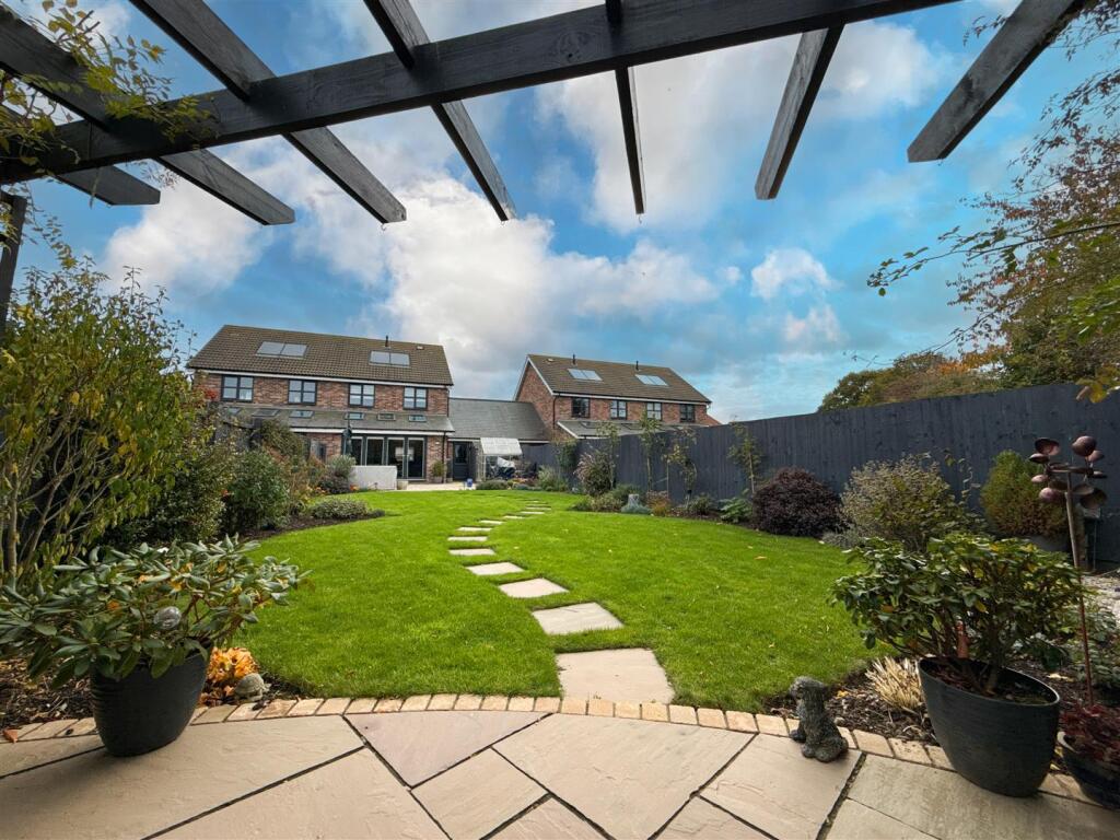 ALTERNATE VIEW OF GARDEN