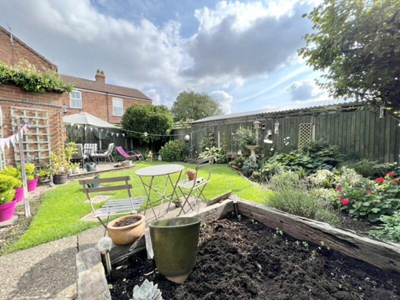 Rear garden view 3