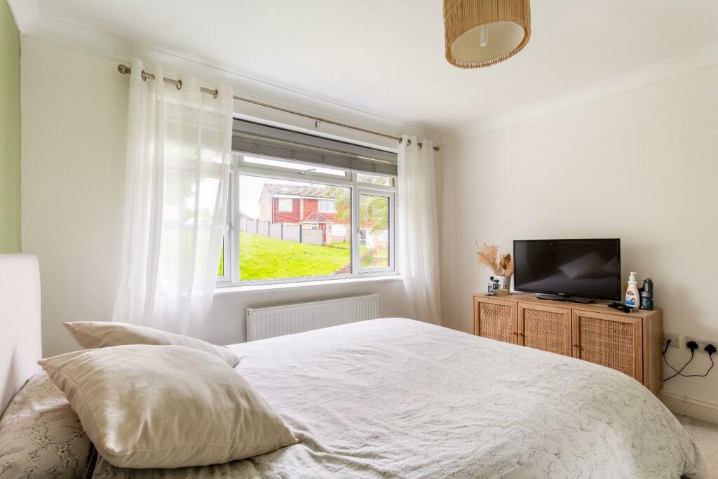 66 Connell Drive-13.jpg