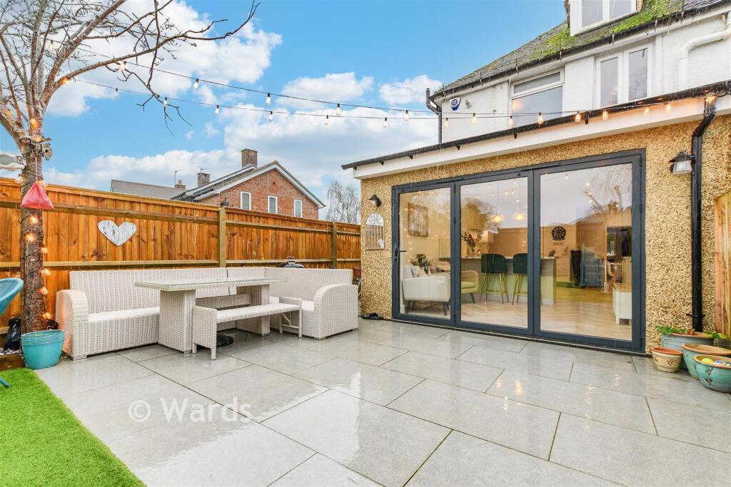 Patio / Decking