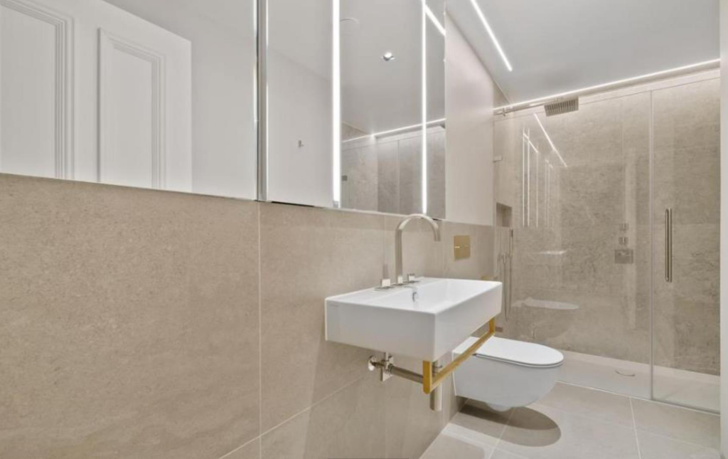 Shower Room.png