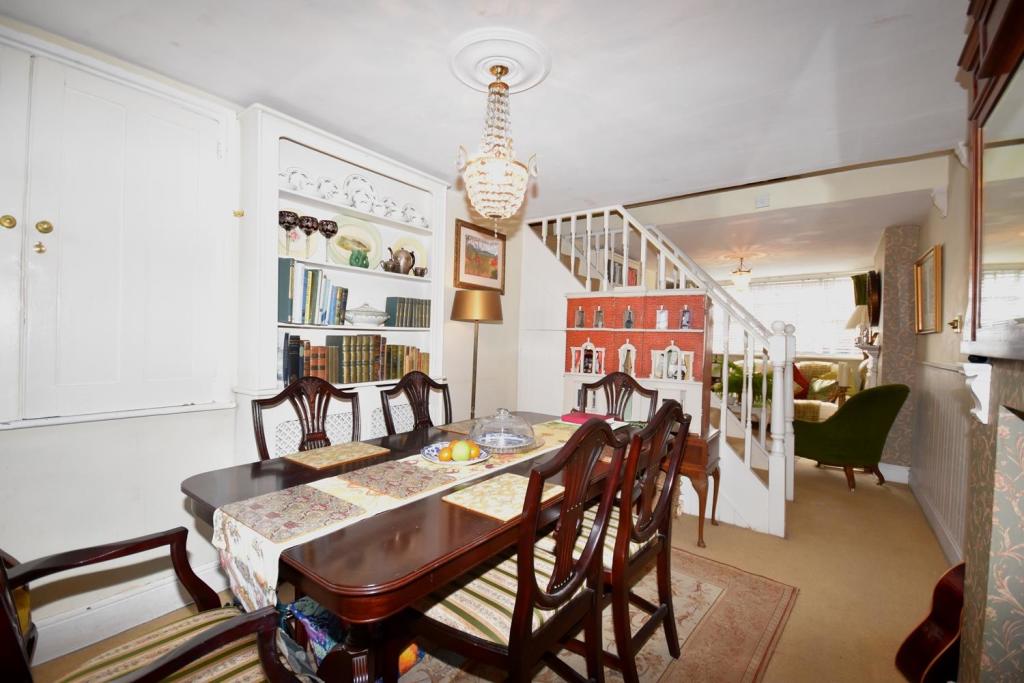Dining Room..JPG