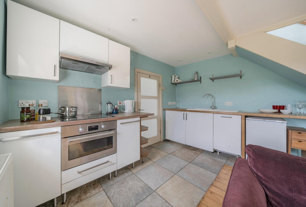 1349247-4-68b9735...