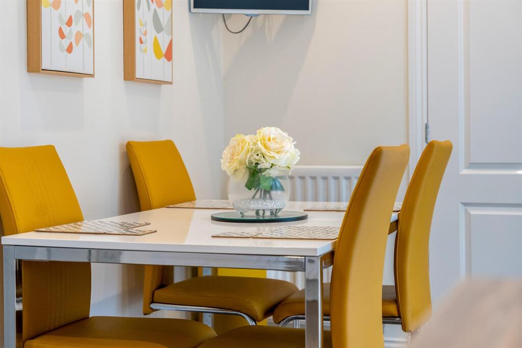 12 Atherton Drive-38.jpg