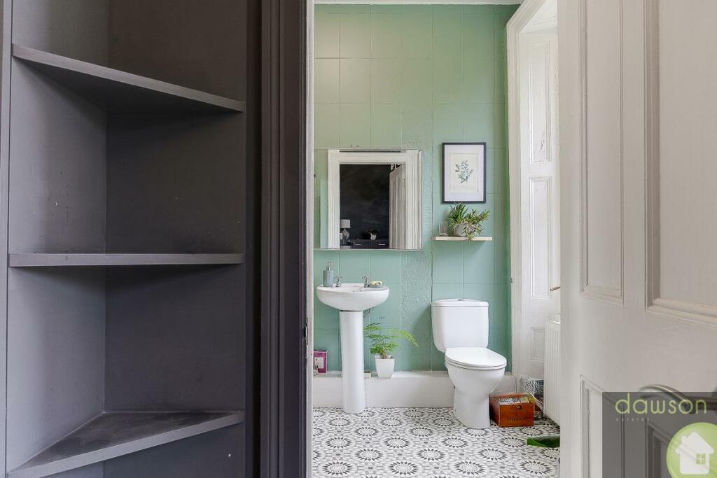 En-suite Bathroom