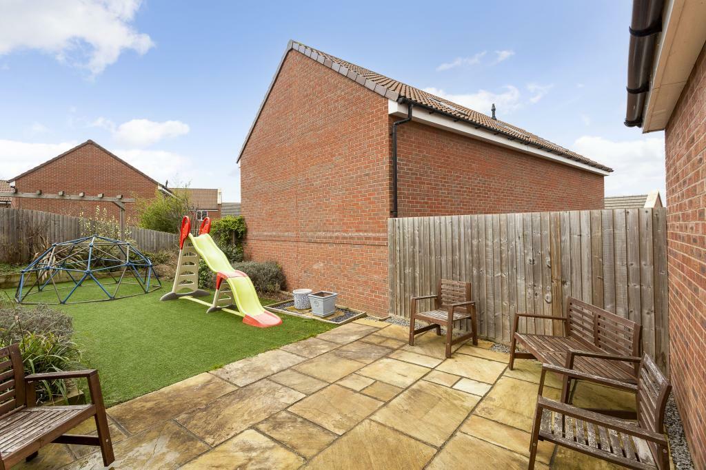 19 Fairford Road 314038 (22).jpg