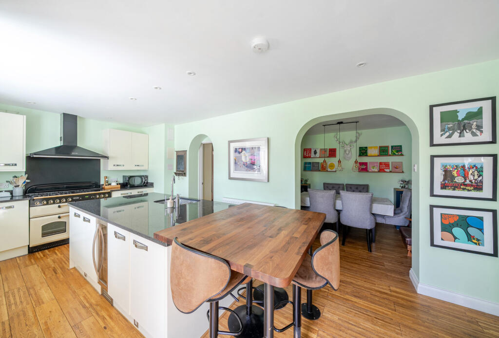 1295194-18-682607...