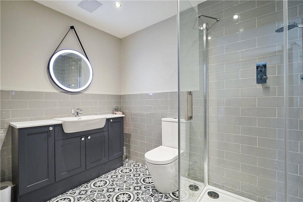 Ensuite