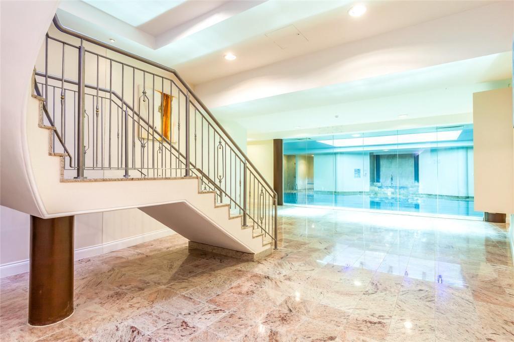 Davidson Frost-Wellings, DFW, Royal Connaught, Bus