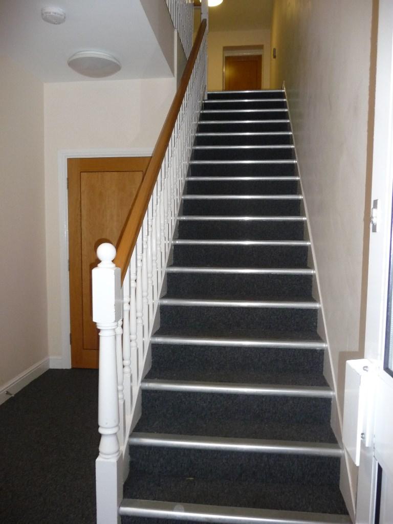 COMMUNAL STAIRS