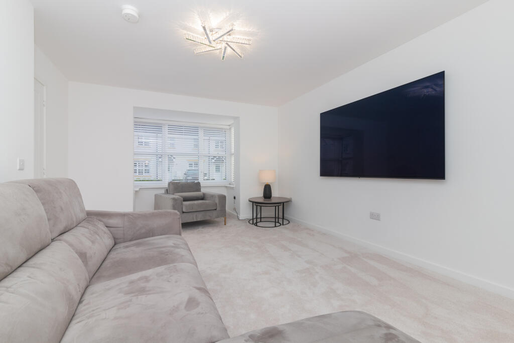 10 Brailsford drive paisley PA2 7GG L-9