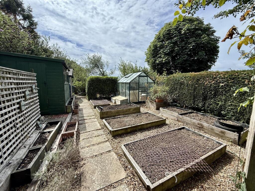 Rear Garden: