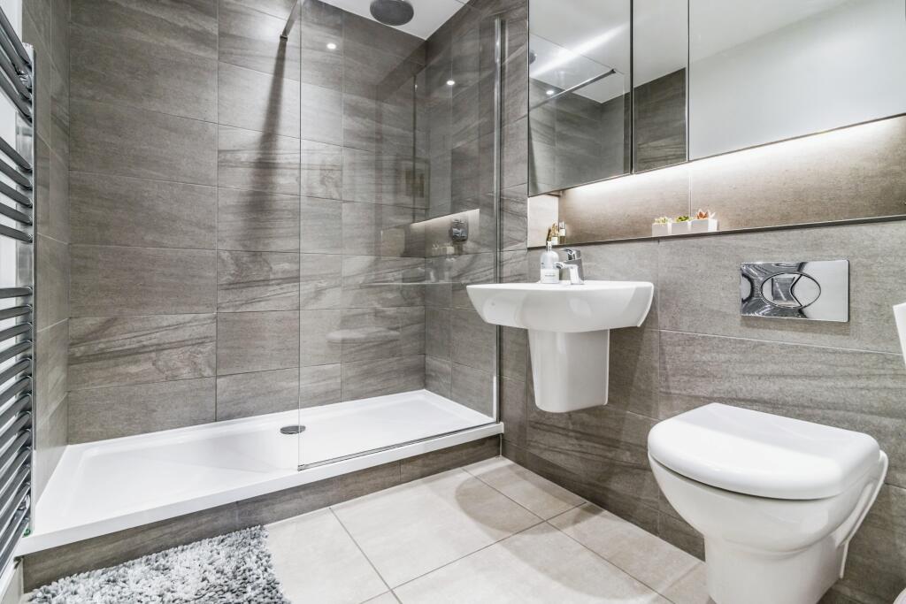Ensuite