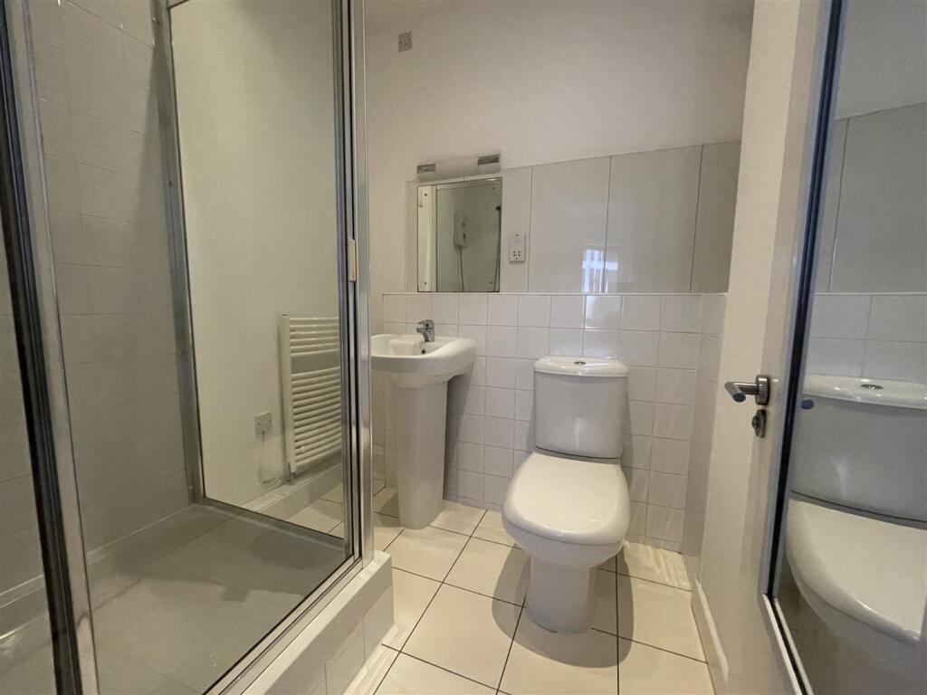 En Suite.jpeg