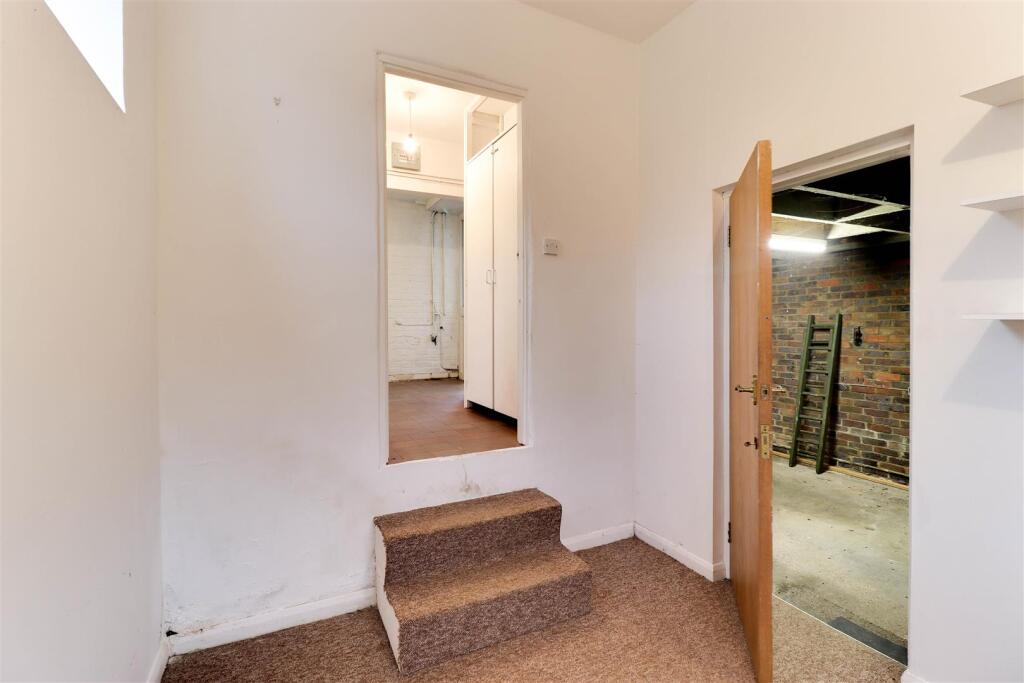 30. Store area 1.7.jpg