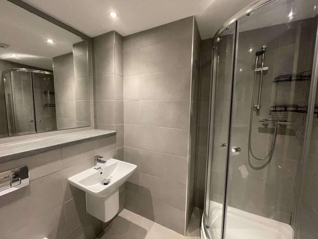 Flat_2_St_James_Row