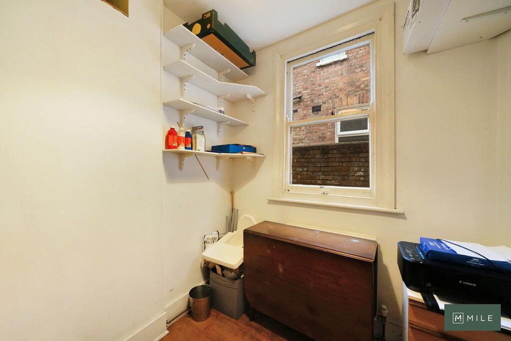 62 Leghorn Road -...
