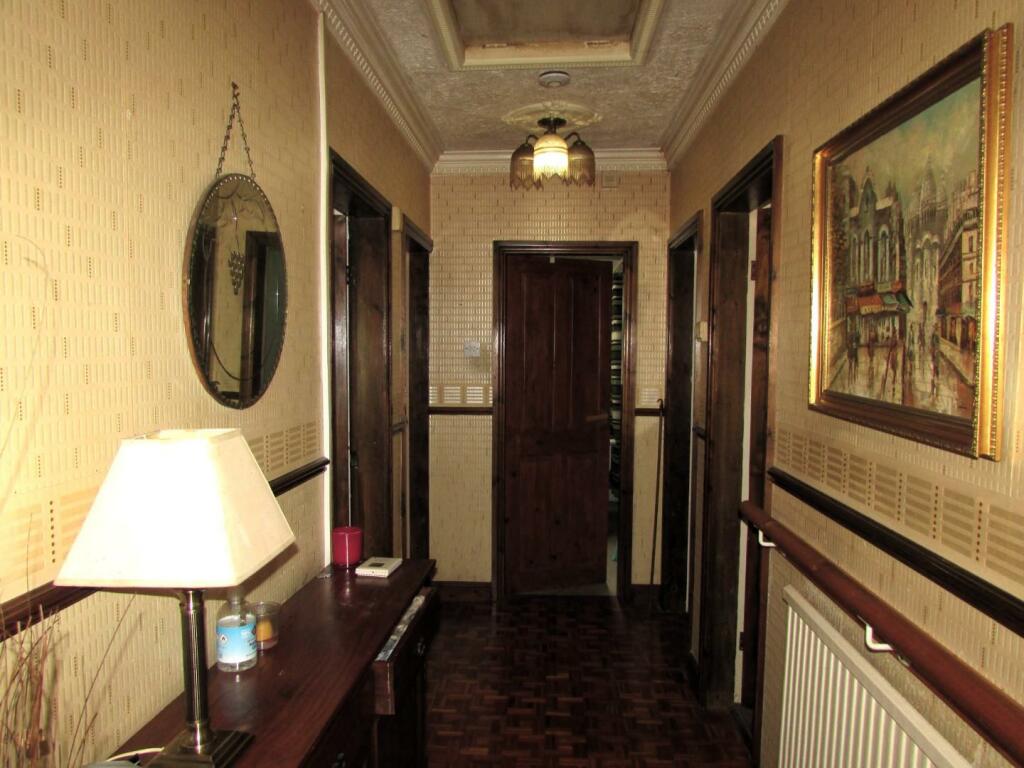 SchoolRd22hall.JPG