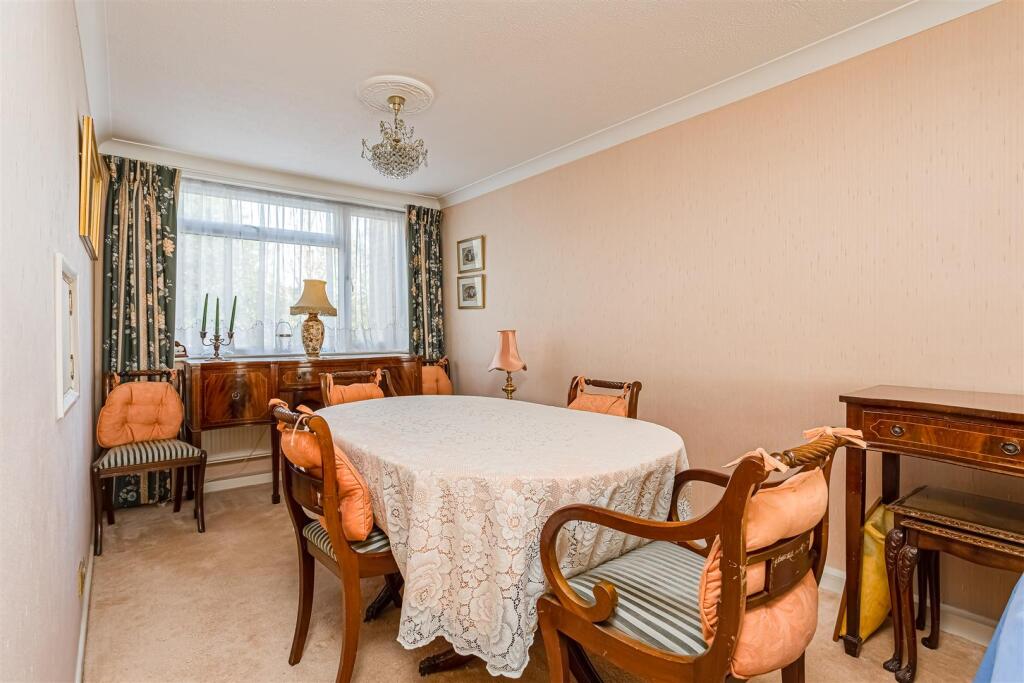 flat-well-house-banstead-111.jpg