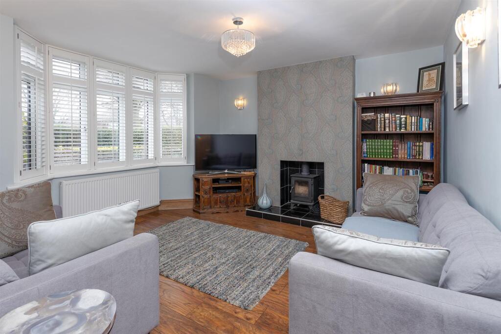 102 Ashlawn Road, Rugby (59).jpg