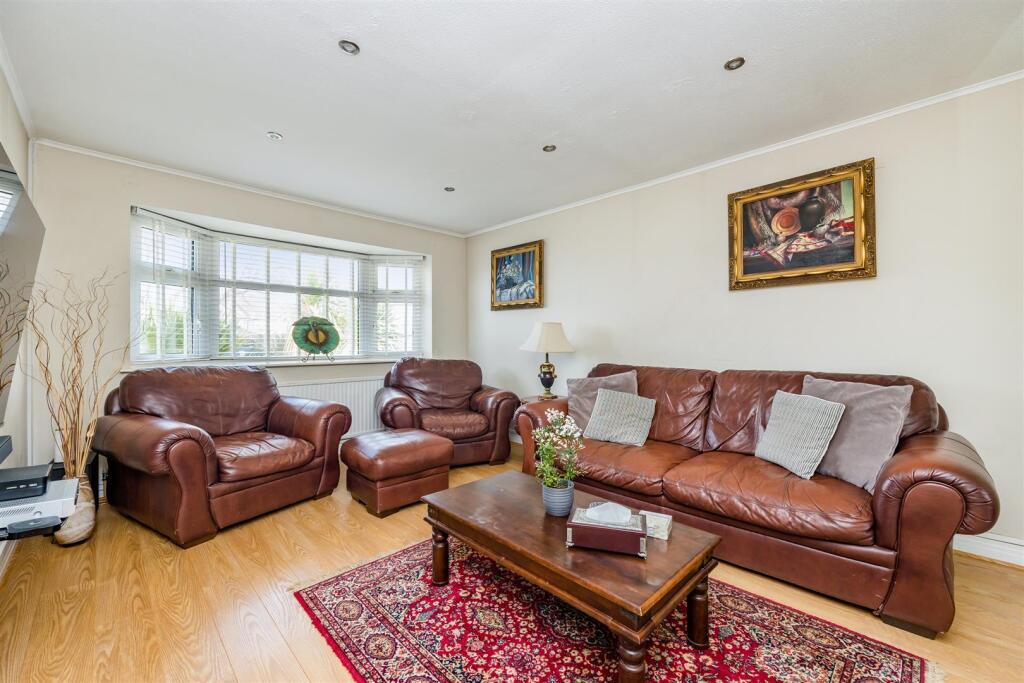 Shirley Avenue, 3-4.JPG