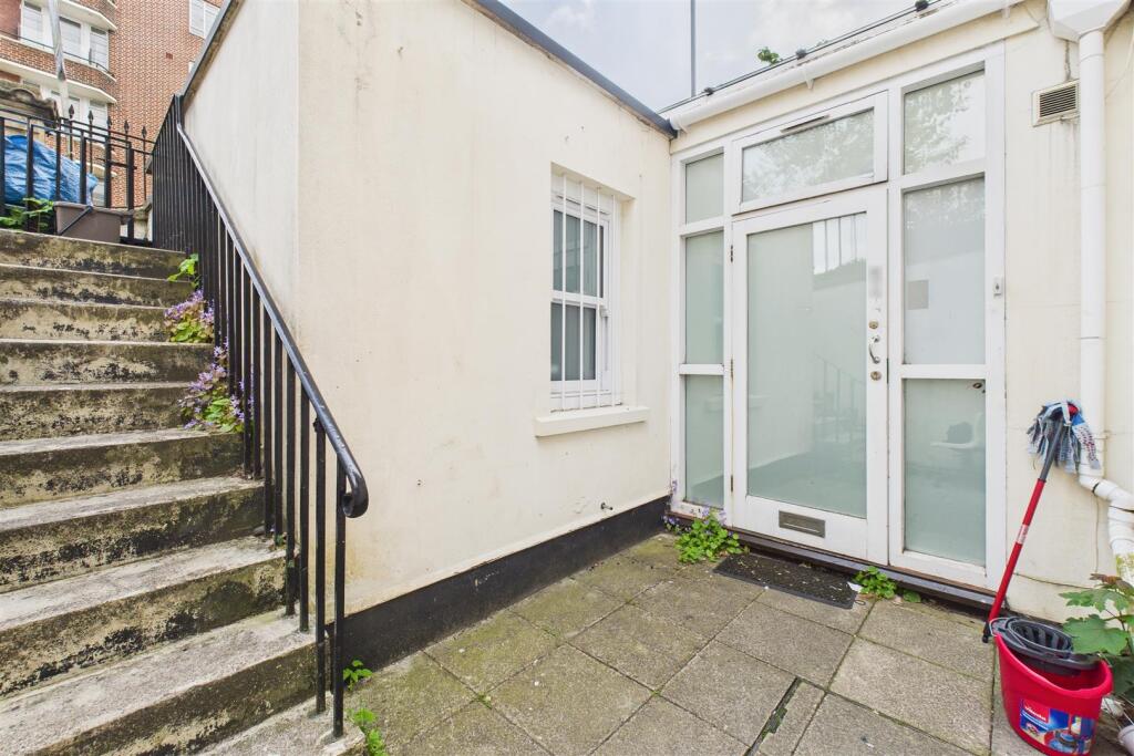 Basement Flat @ 54 St Pauls Road, Clifton, Bristol