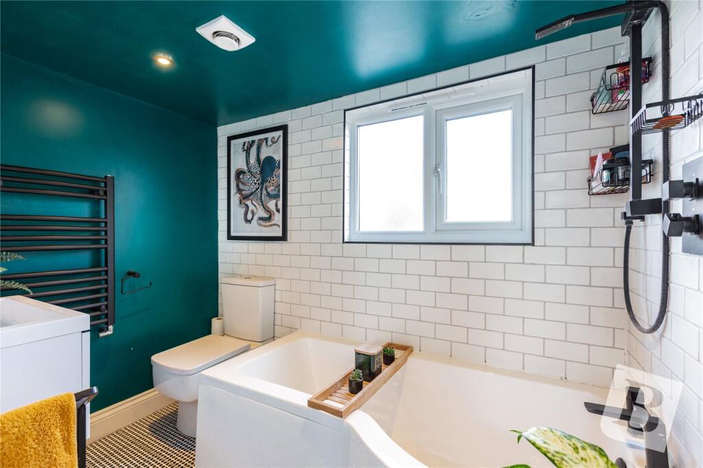Ensuite
