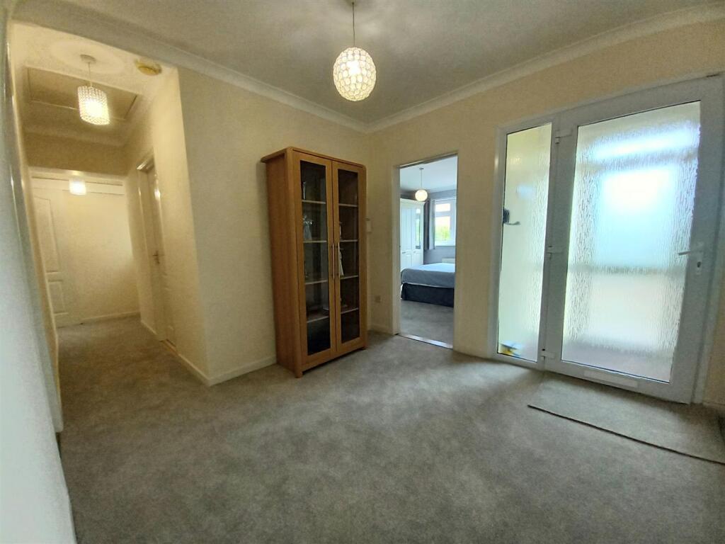 6 Southwood Hall.jpg