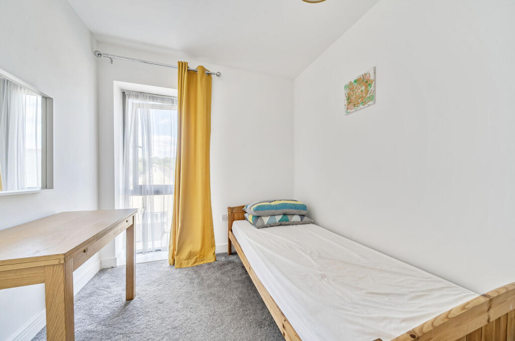 1320274-11-686d46...