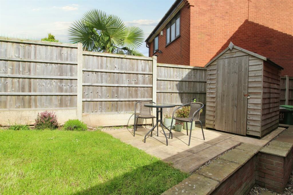 11, Ganton Close Nottingham, NG3 3ET