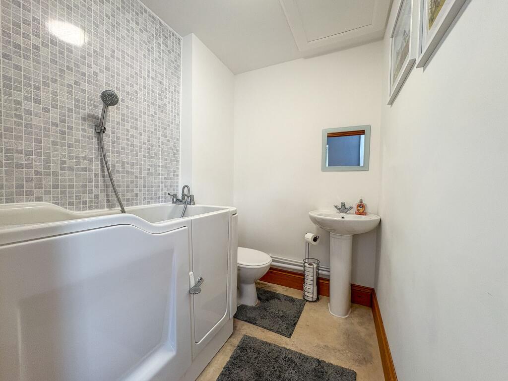 Ground Floor Bathroom