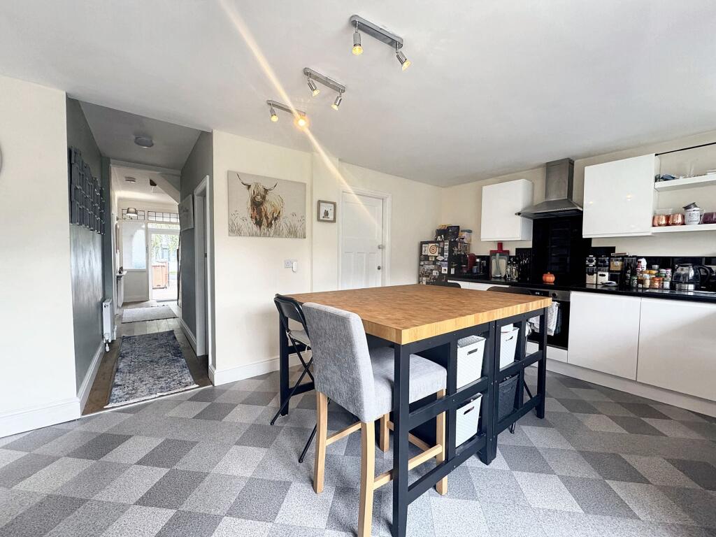 Kitchen/Diner/Family Area