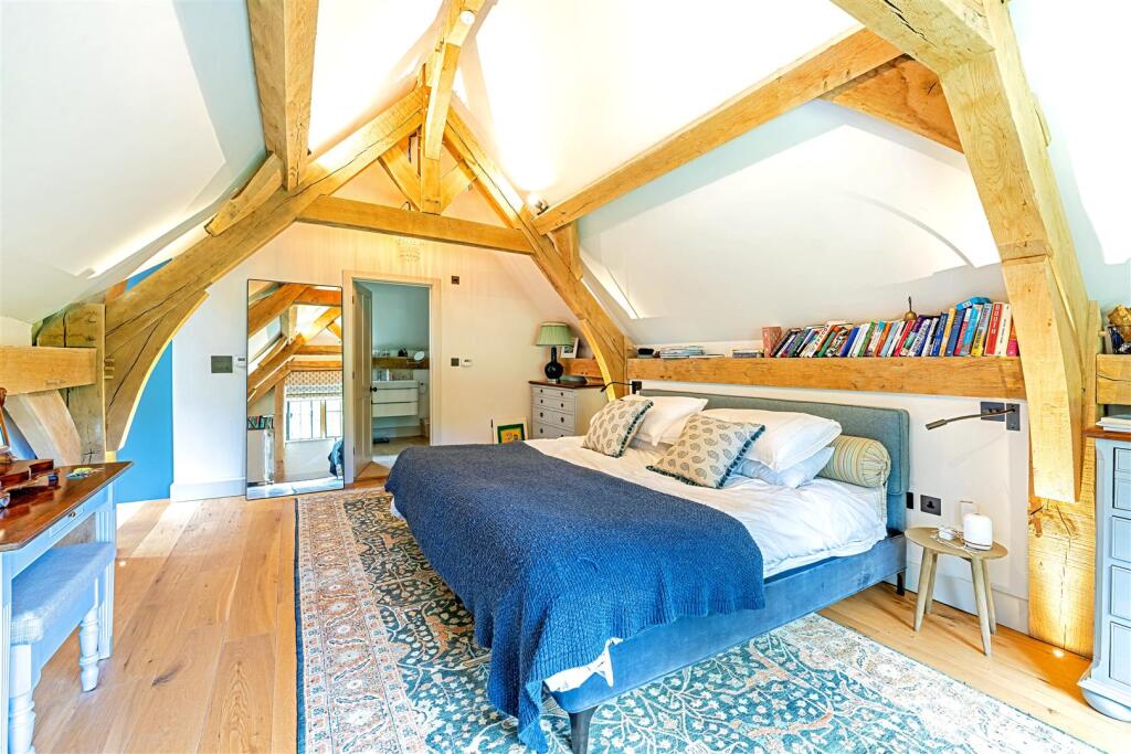 Roundless Cottage, High Button, GU8 6NR-49.jpg