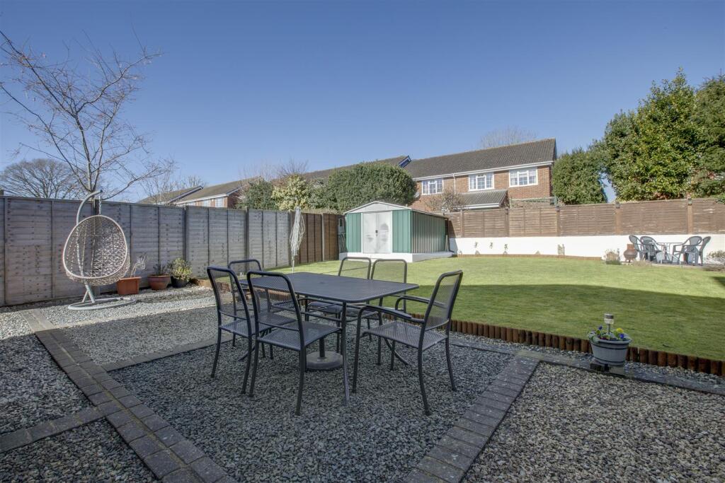 3 Jubilee Road, HP13 5TP-19.jpg