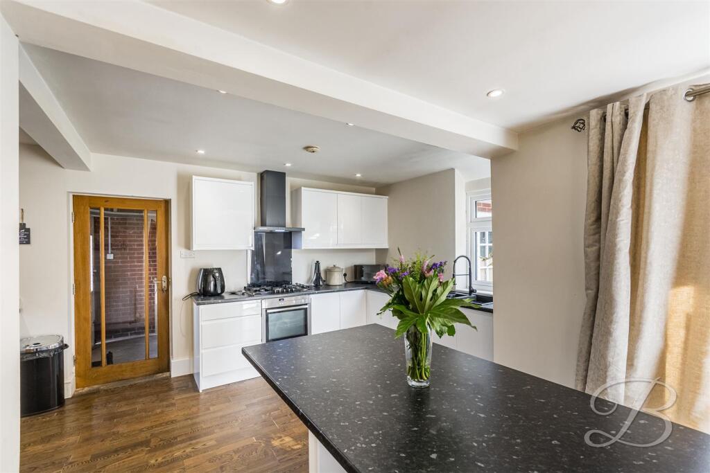 Longdale Lane, Ravenshead, Nottingham