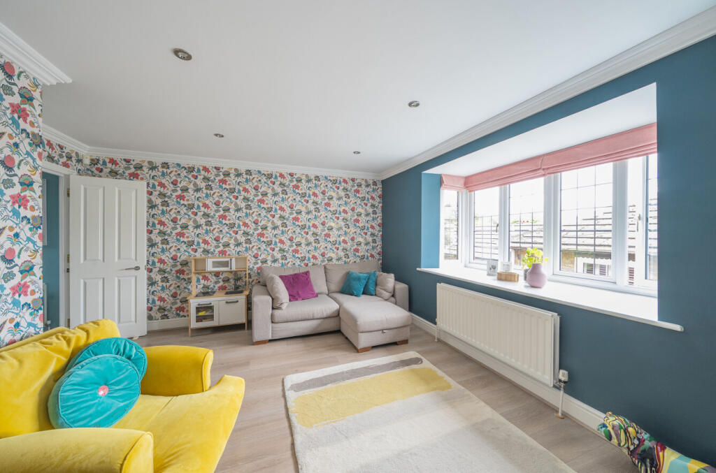 1297261-12-682f14...