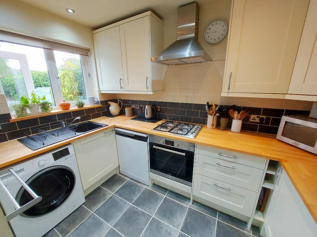 Re-fitted Kitchen(2)