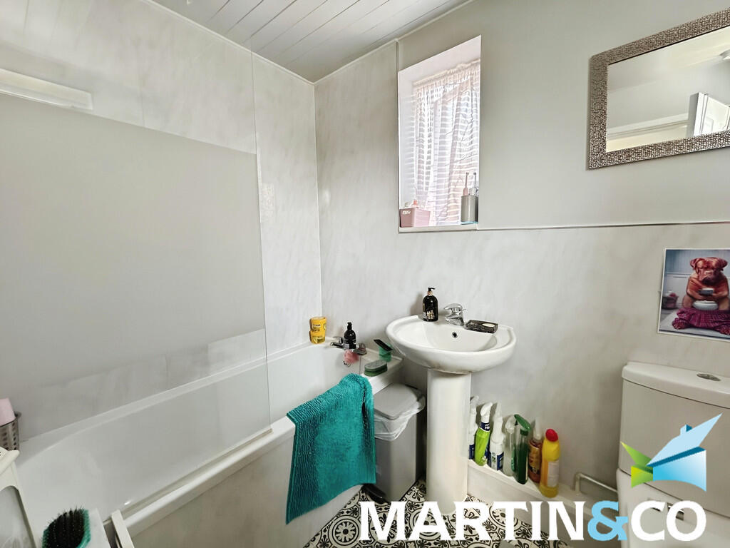 93906fe4-IMG-2025...