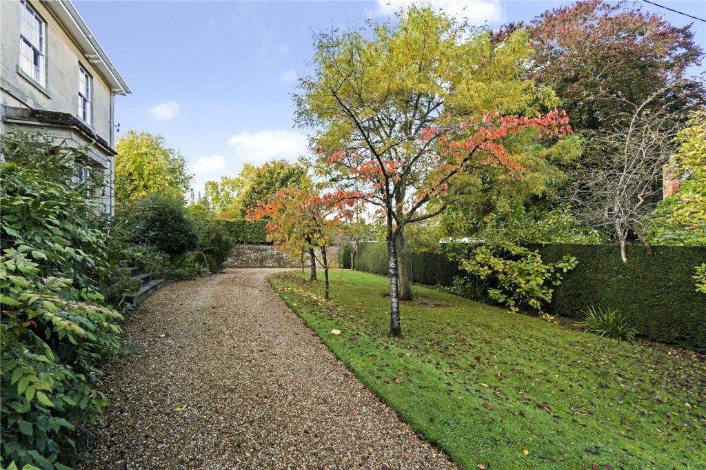 Carriage Driveway
