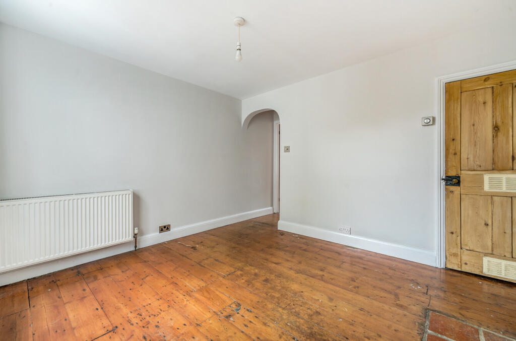 1380338-16-691202...