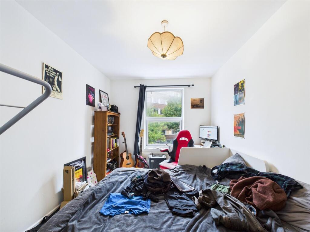 10 - Block of 4 flats.jpg