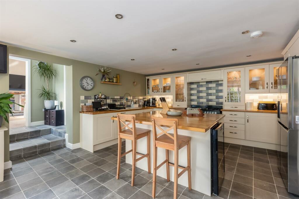 Greystones Kitchen Dining Room-3.jpg