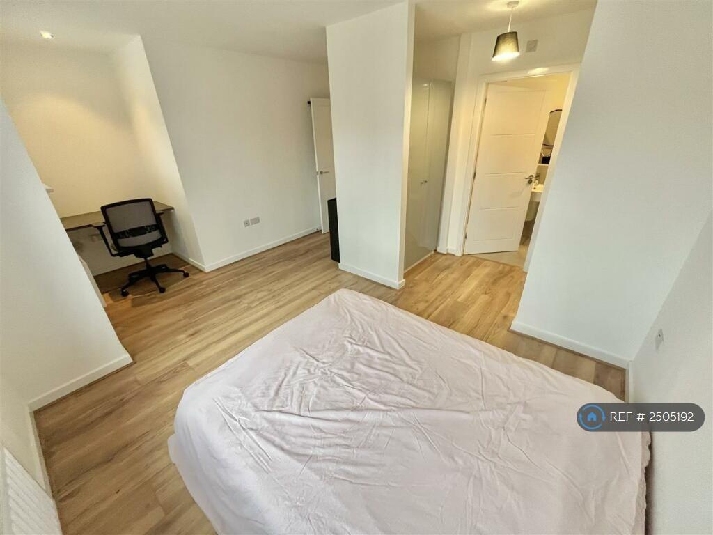 Main Bedroom With Ensuite