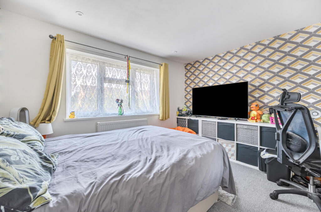 1343720-2-68b5950...